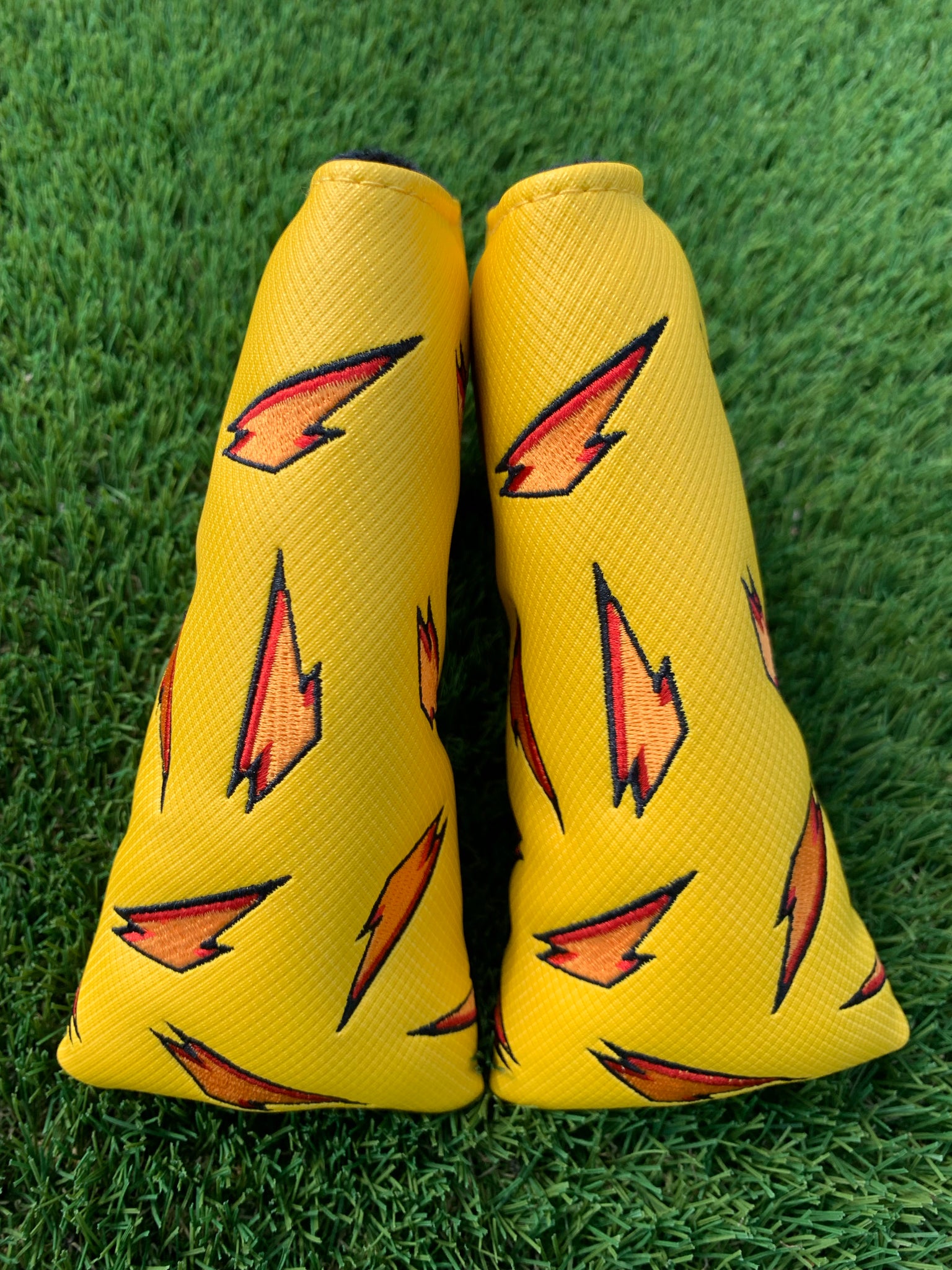Grindade Blade Putter Cover - Magnetic - Yellow “Lemon Lime”